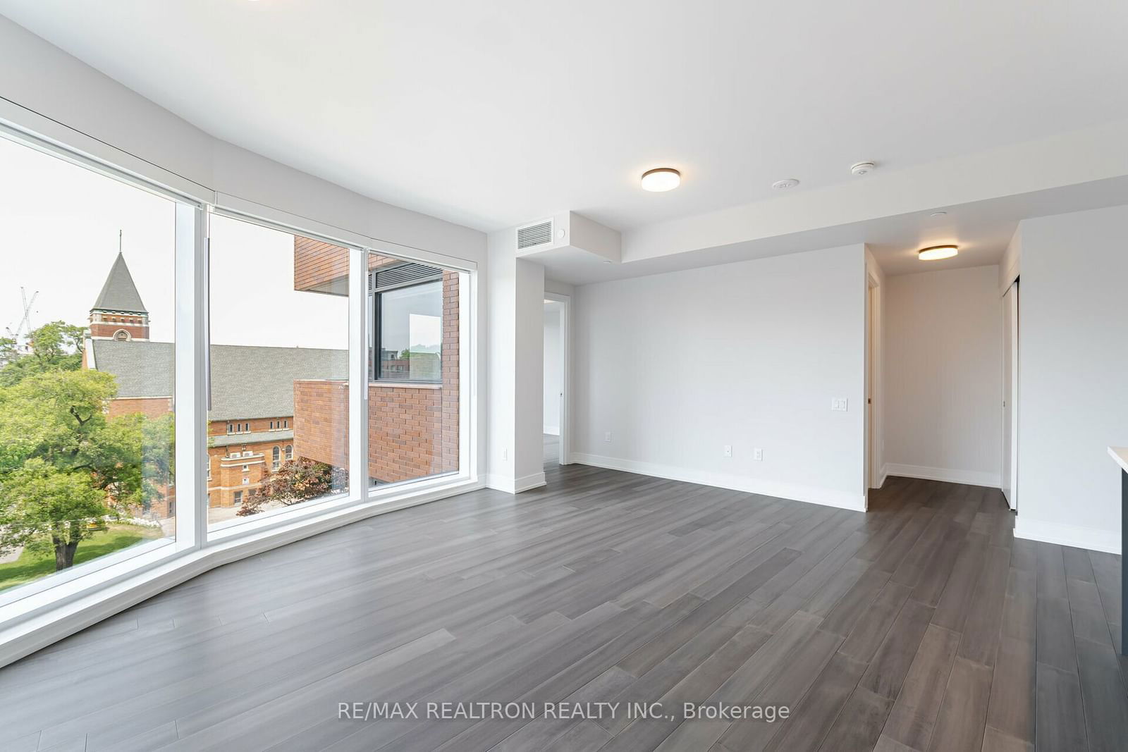 2525 Bathurst St, unit 507 for rent