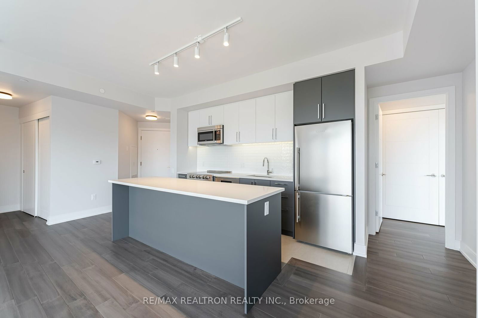 2525 Bathurst St, unit 507 for rent