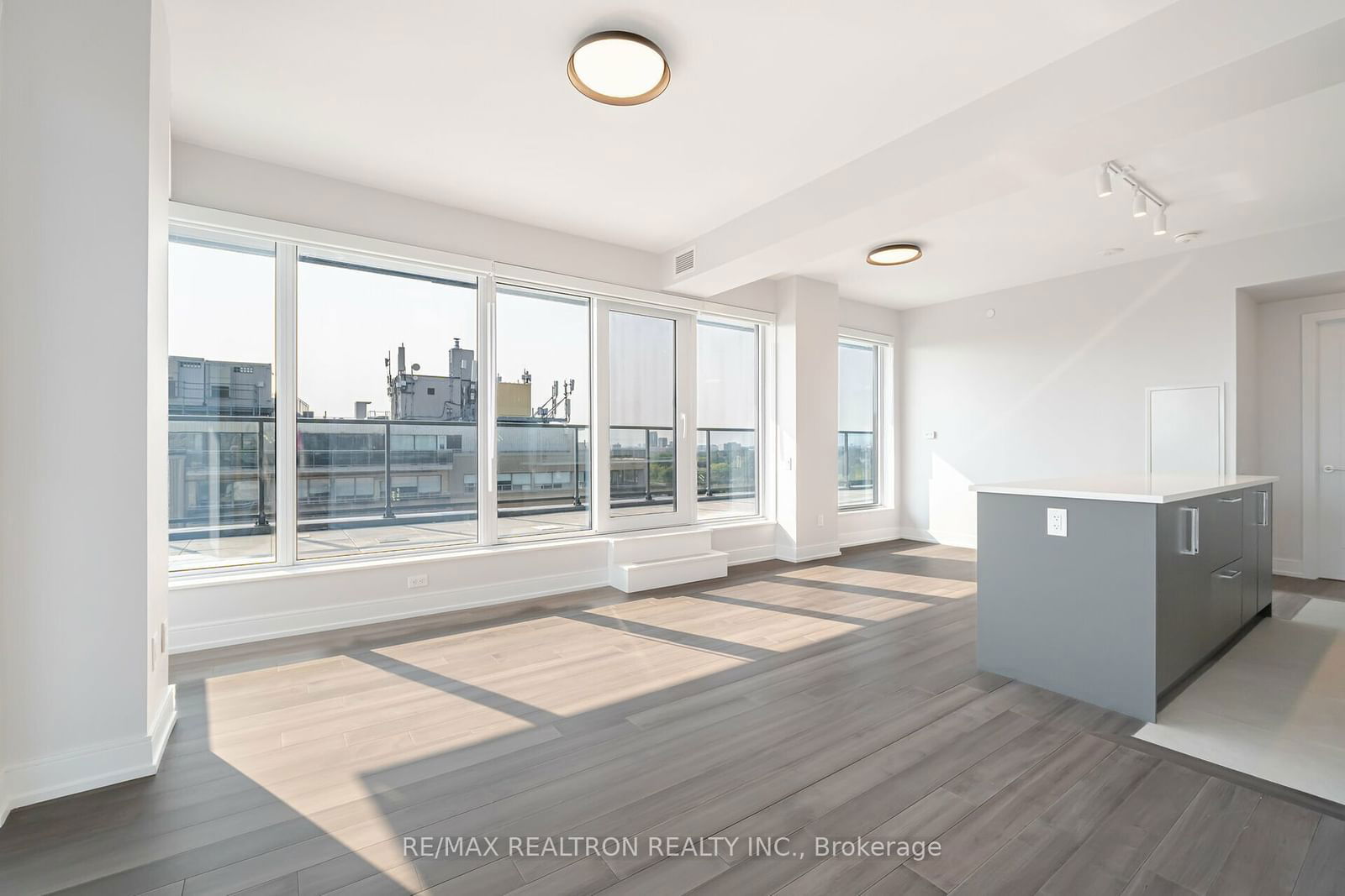 2525 Bathurst St, unit 1203 for rent