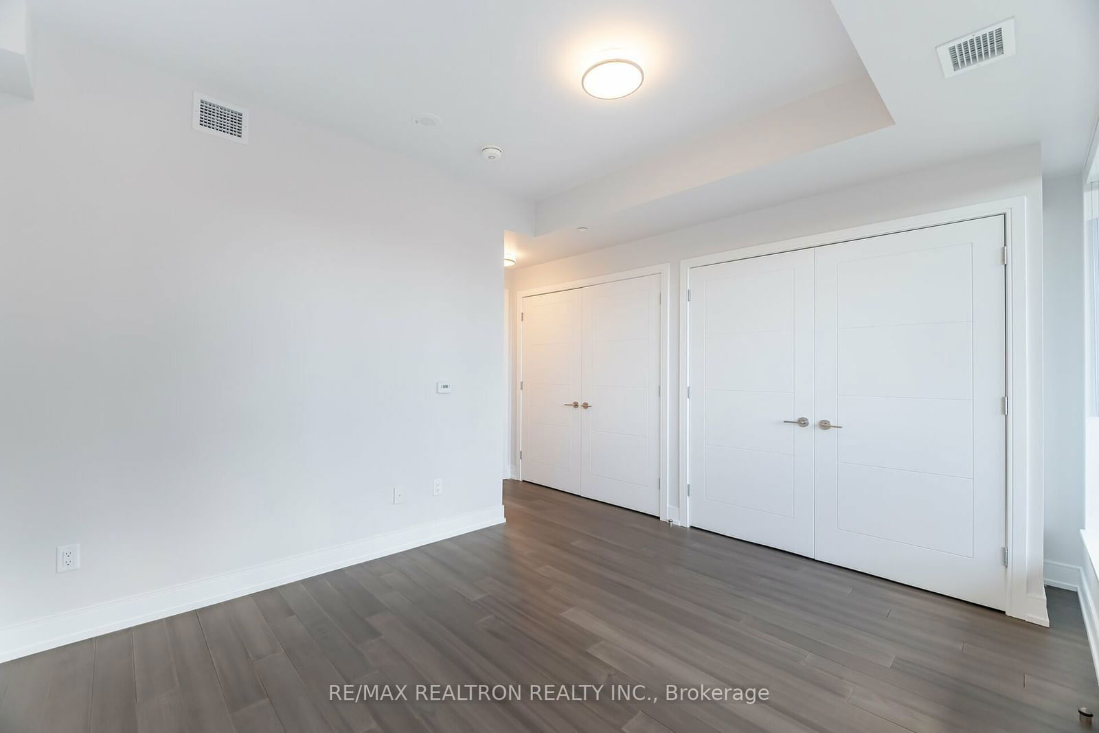 2525 Bathurst St, unit 807 for rent