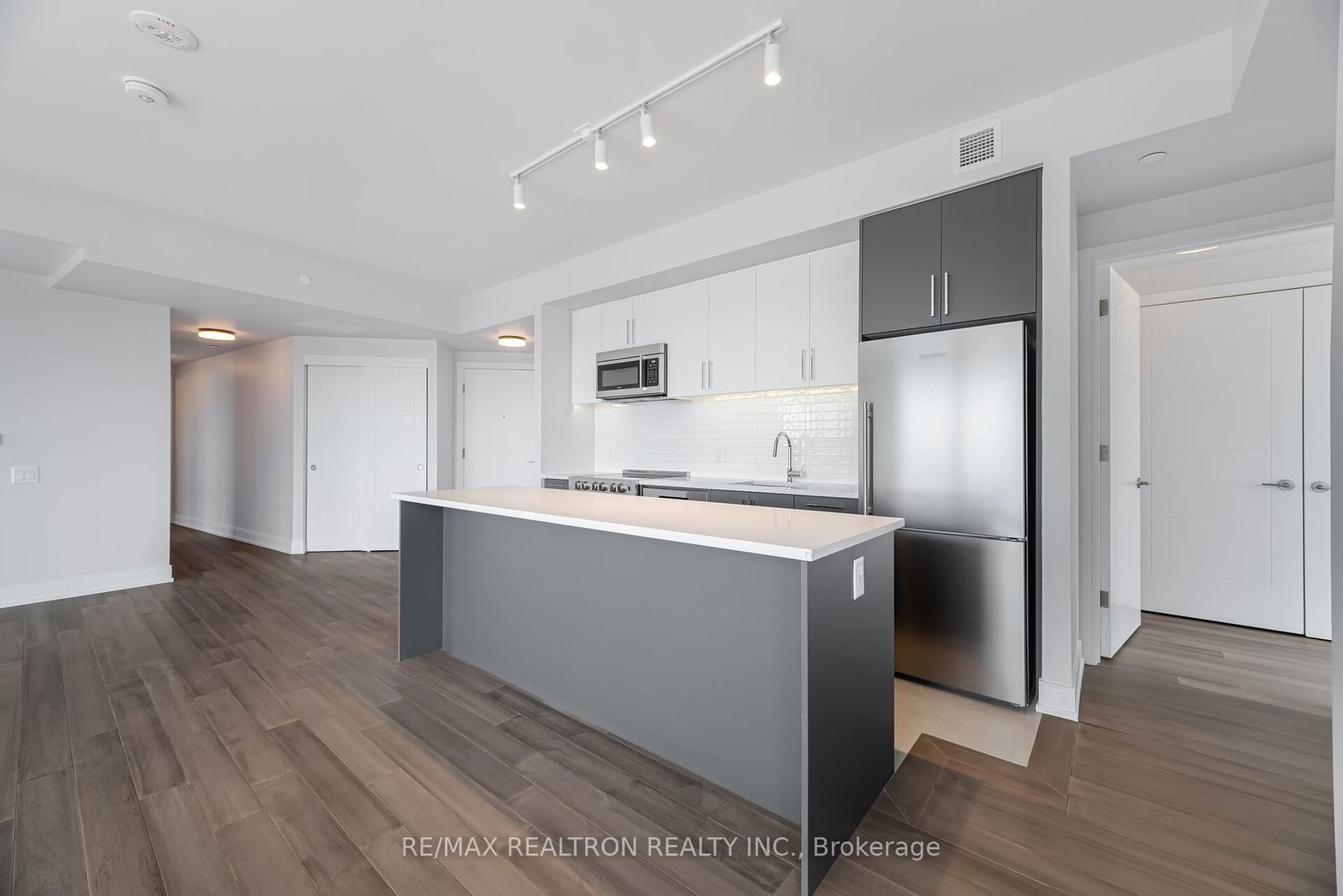 2525 Bathurst St, unit 1107 for rent