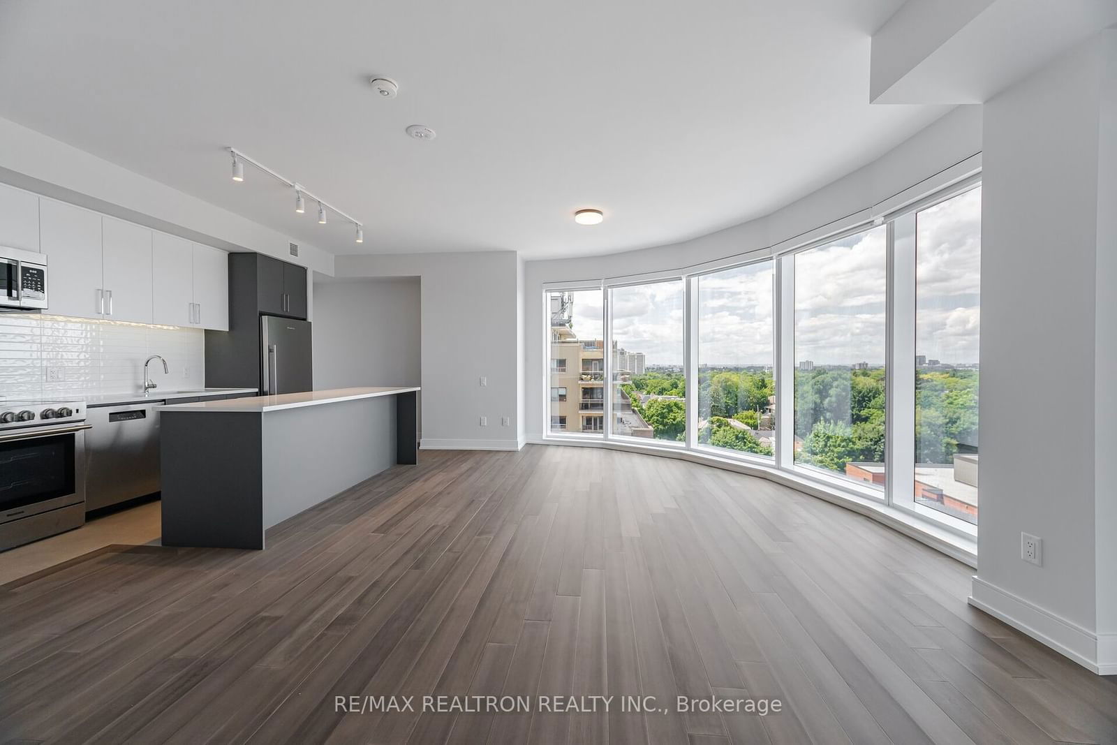 2525 Bathurst St, unit 1107 for rent