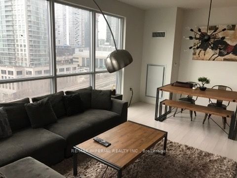 1 The Esplanade St, unit 908 for rent