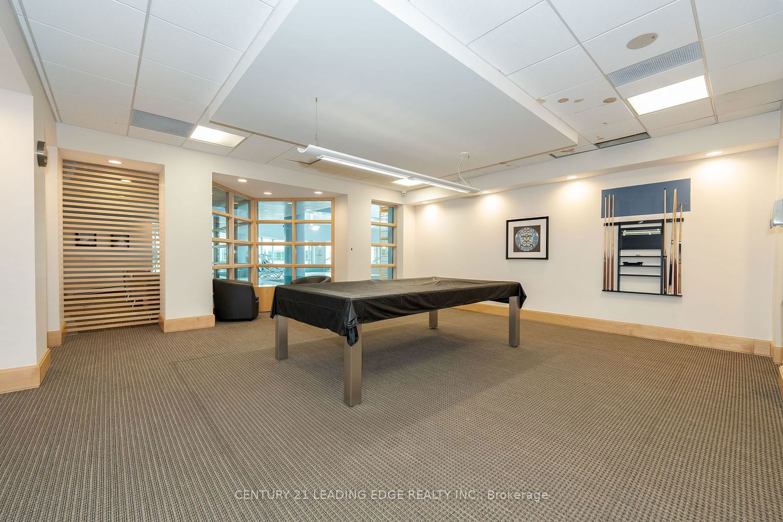 10 QUEENS Quay W, unit 702 for rent