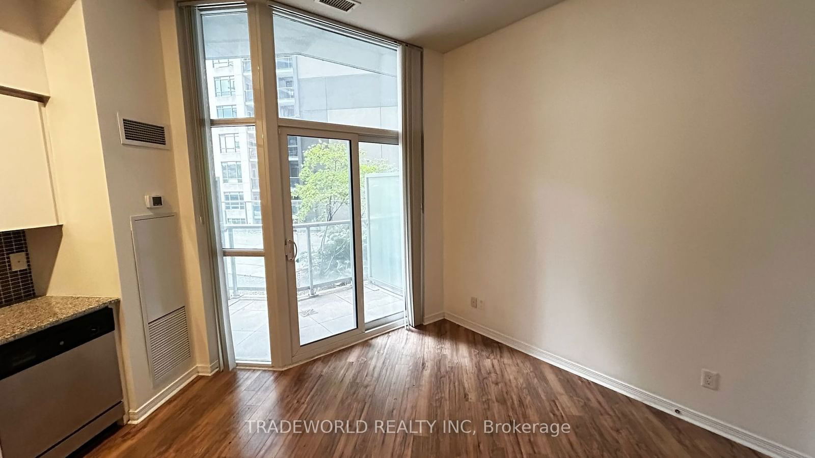 352 Front St, unit 214 for rent