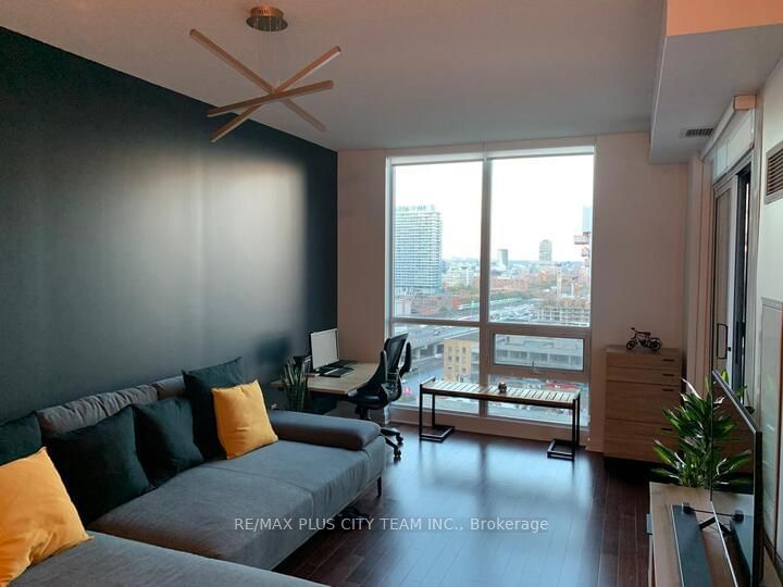 12 Yonge St, unit 1903 for rent