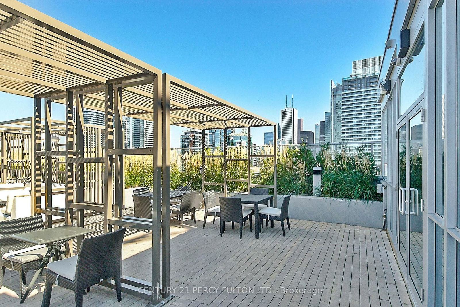 352 Front St W, unit 2211 for sale