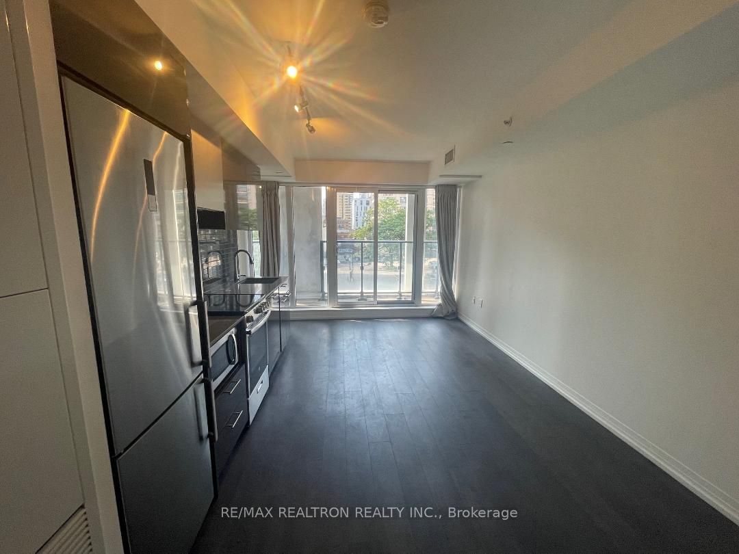 251 Jarvis St, unit 218 for rent