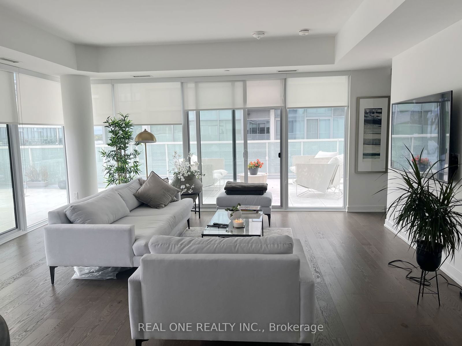 15 Queens Quay E, unit 1004 for rent