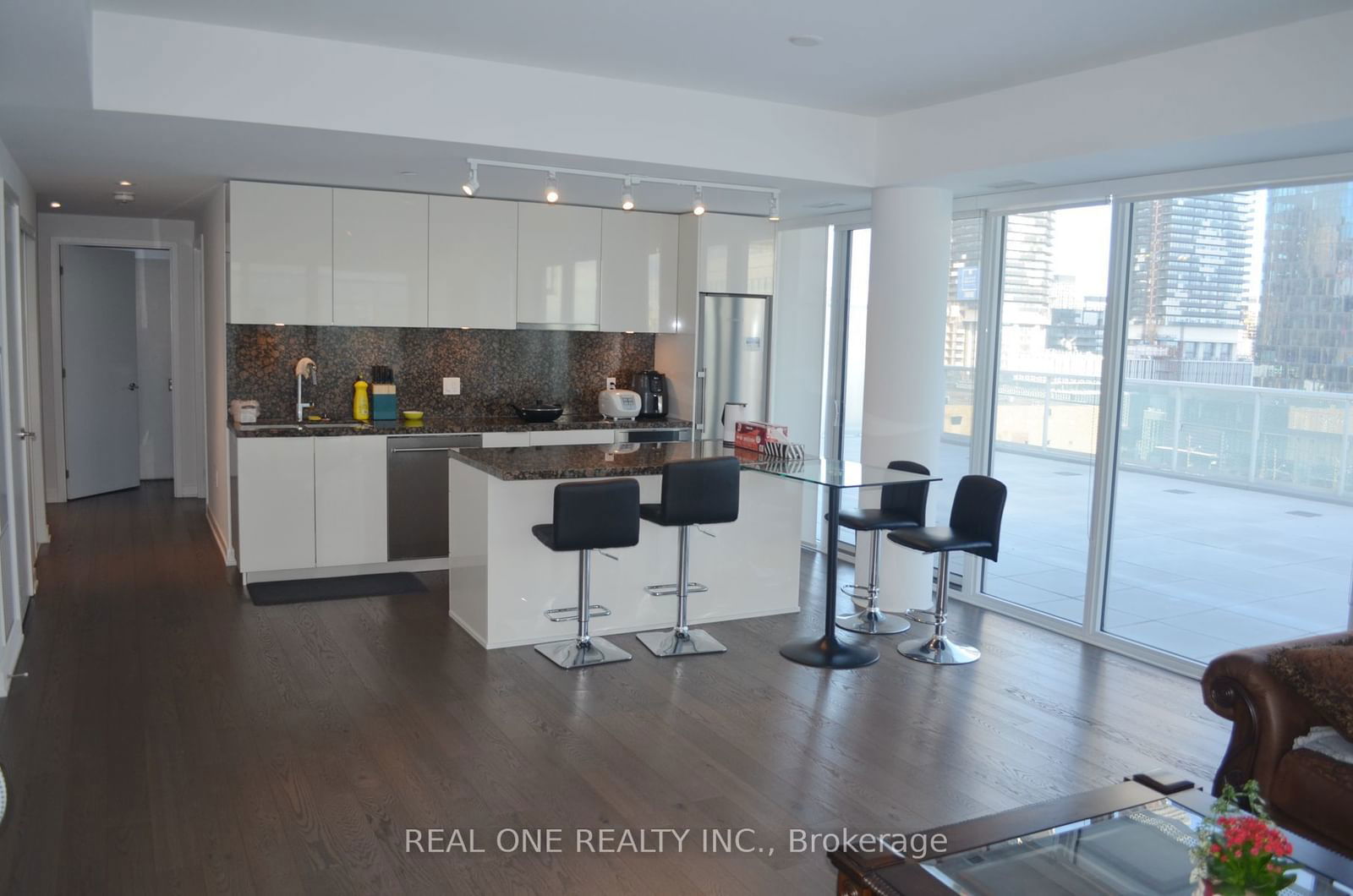 15 Queens Quay E, unit 1004 for rent