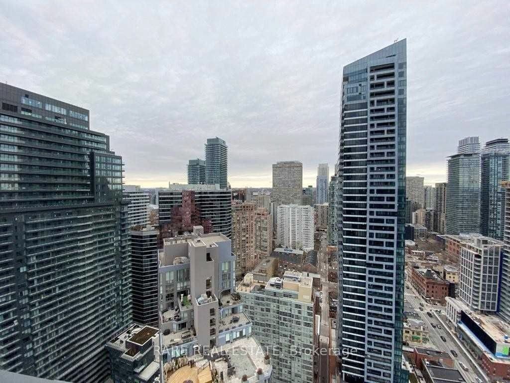 11 Wellesley St W, unit 3309 for rent