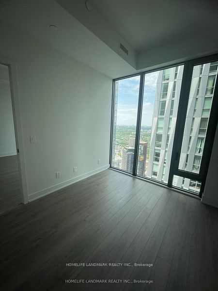 8 Cumberland St, unit 5001 for rent