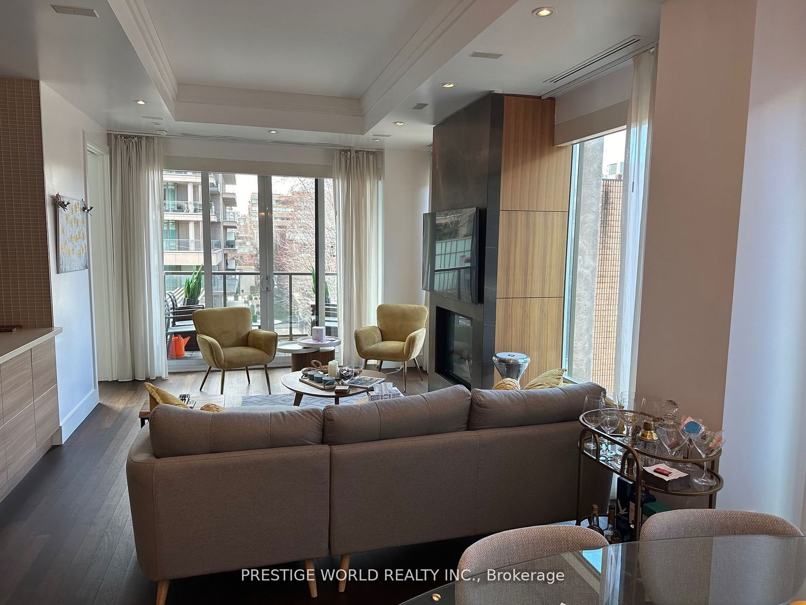 80 Yorkville Ave, unit 302 for rent