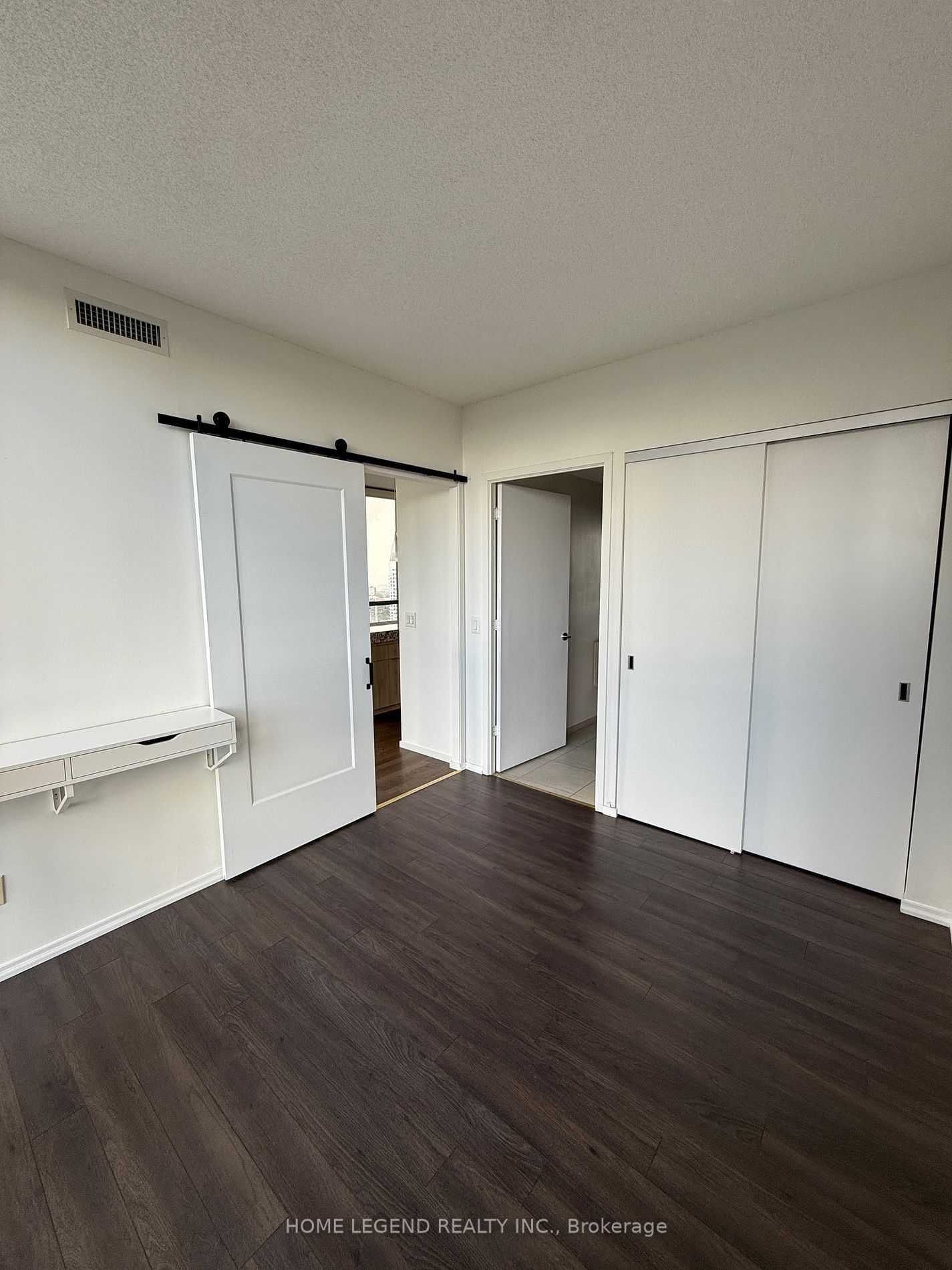 101 Charles St E, unit 3410 for rent