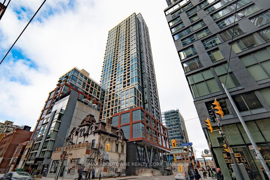 Peter & Adelaide Condos, Downtown, Toronto