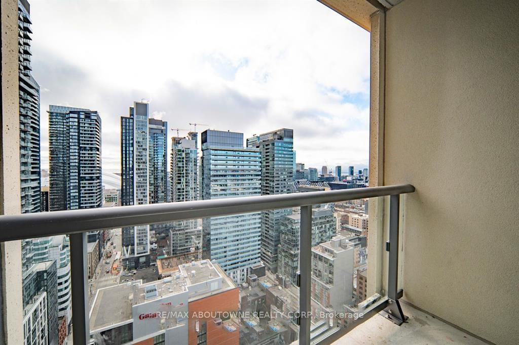 108 Peter St, unit 3106 for sale