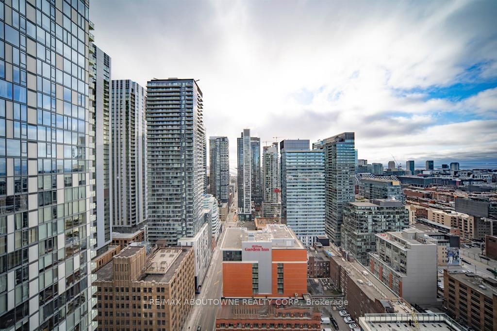 Peter & Adelaide Condos, Downtown, Toronto