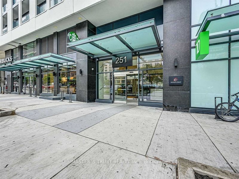 251 Jarvis St, unit 608 for rent