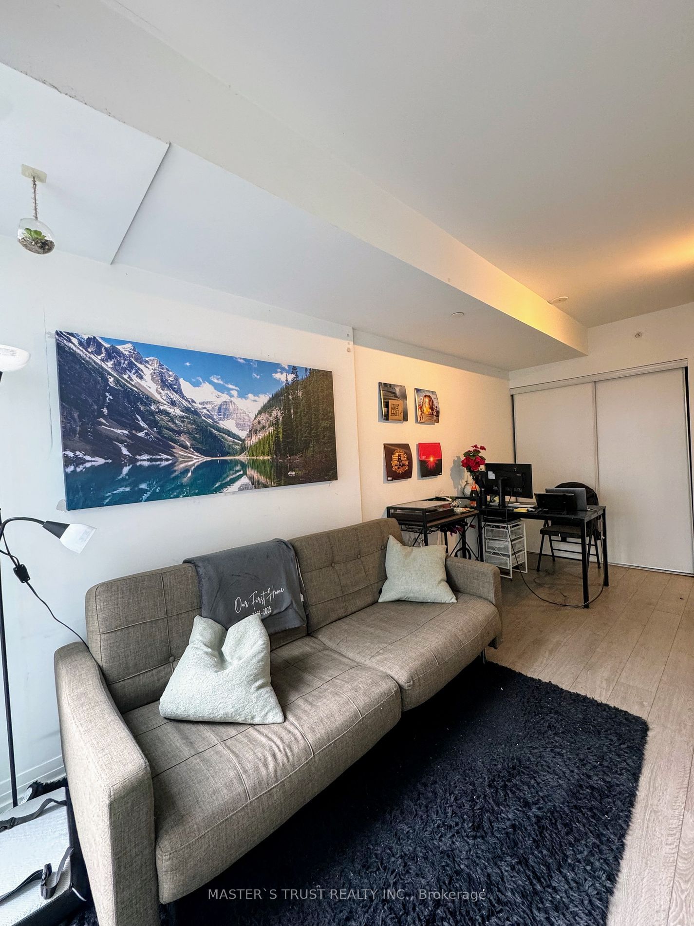 251 Jarvis St, unit 608 for rent