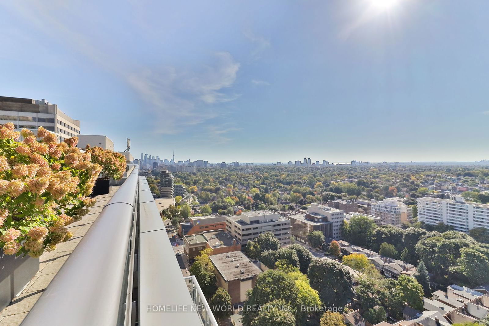 58 Orchard View Blvd, unit 908 for sale