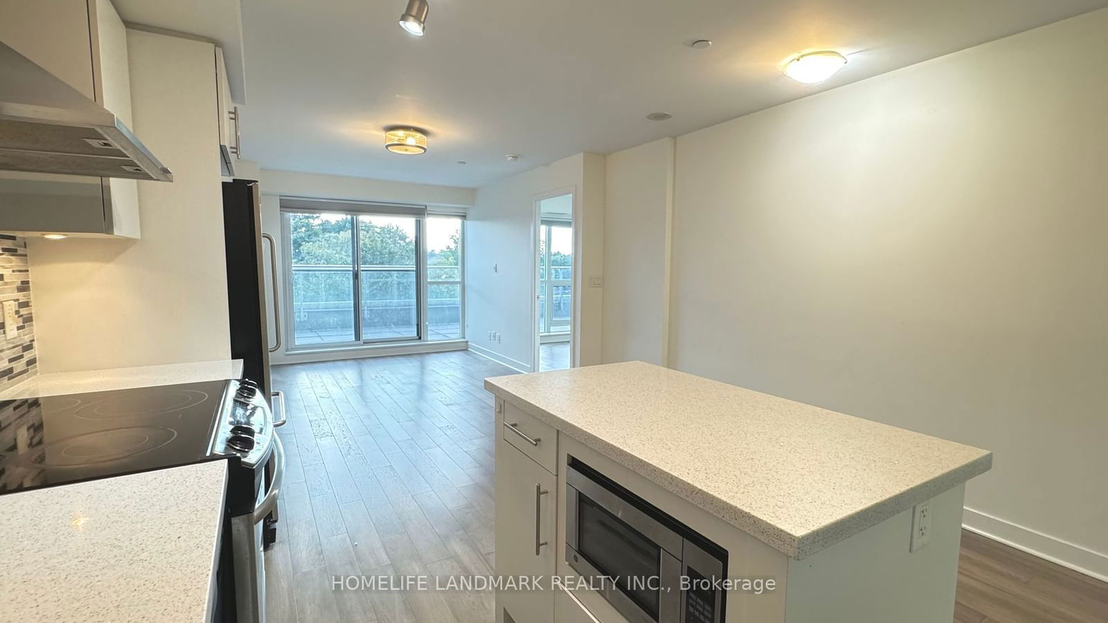 58 Orchard View Blvd, unit 403 for rent