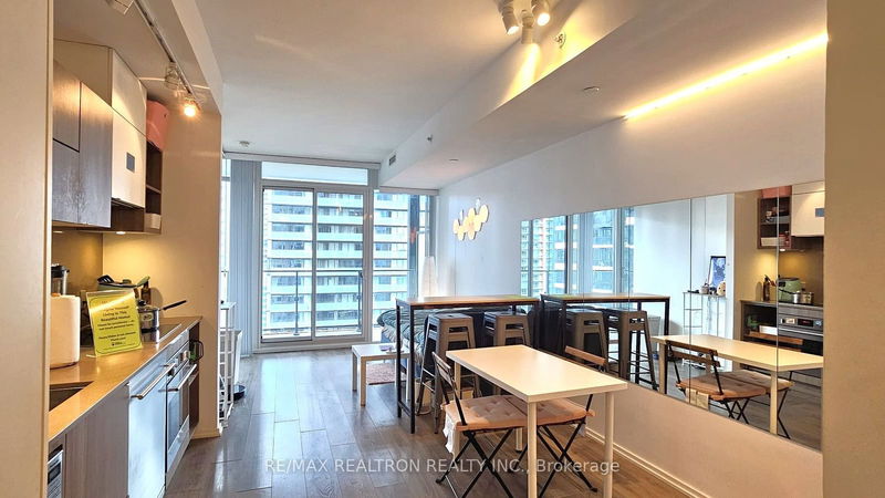 125 Peter St, unit 2410 for rent