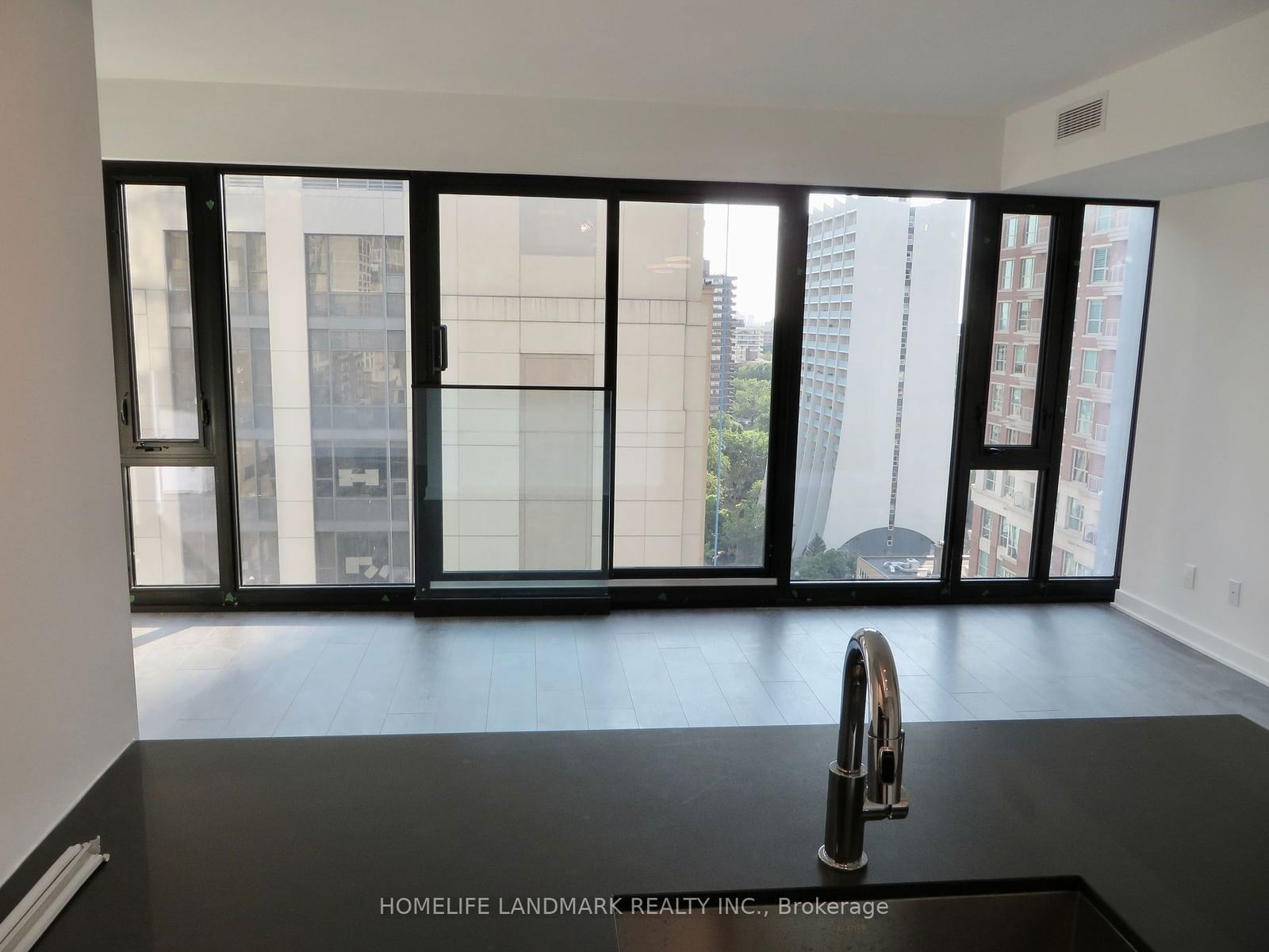 188 Cumberland St, unit 1510 for rent