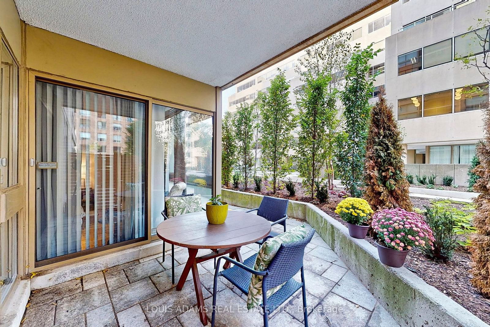 61 St Clair Ave W, unit 107 for sale