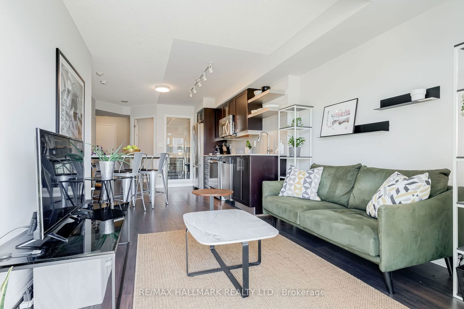 400 Adelaide St E, unit 2110 for sale