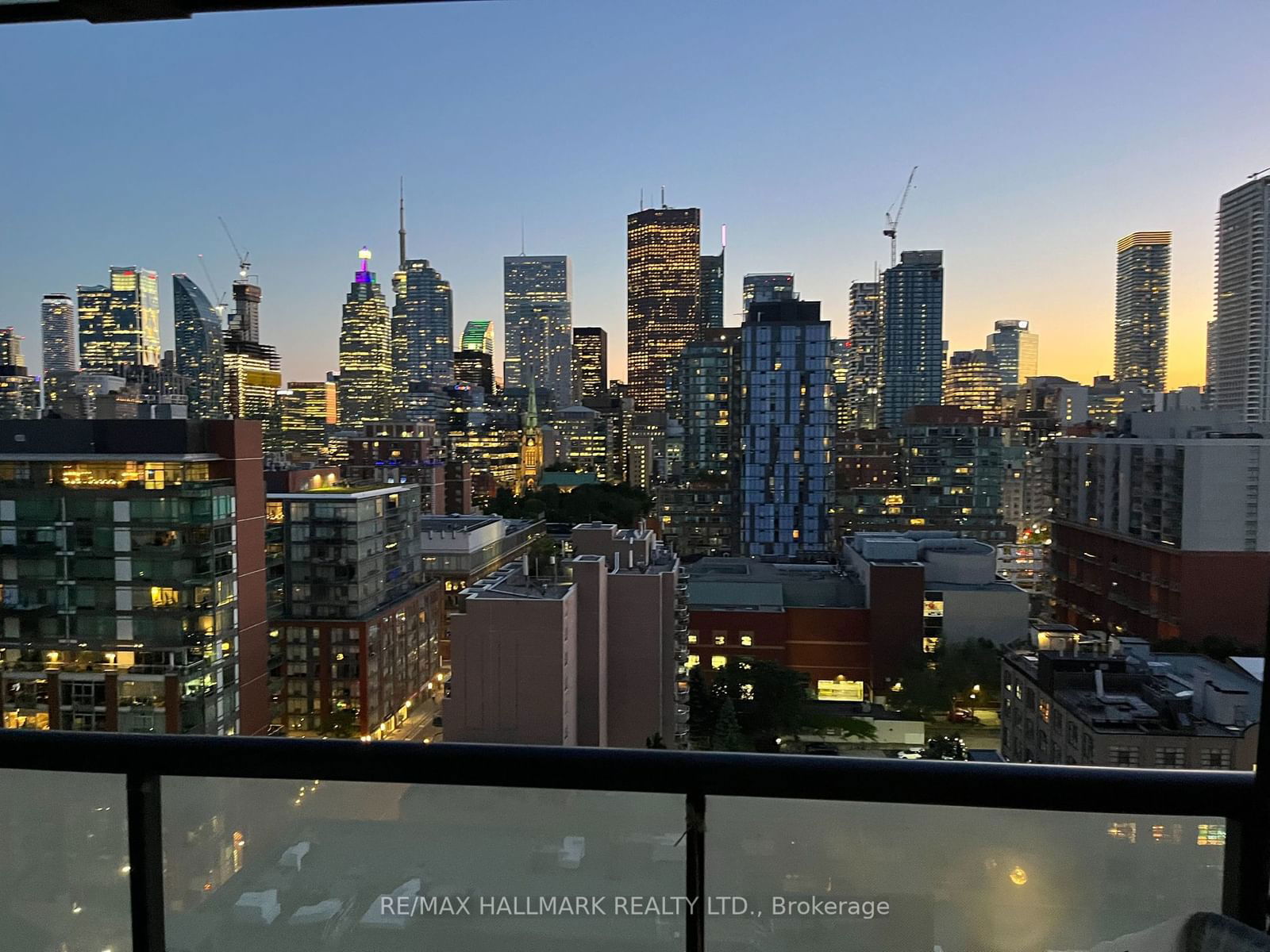 400 Adelaide St E, unit 2110 for sale