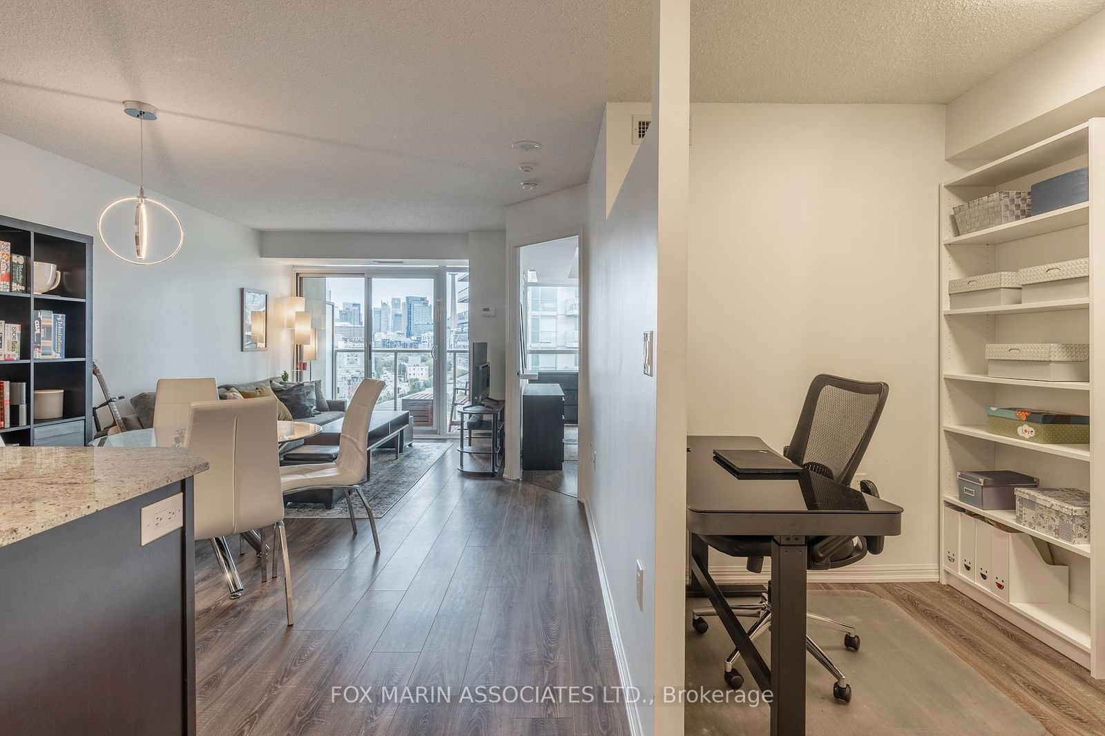 125 Western Battery Rd, unit 1104 for rent