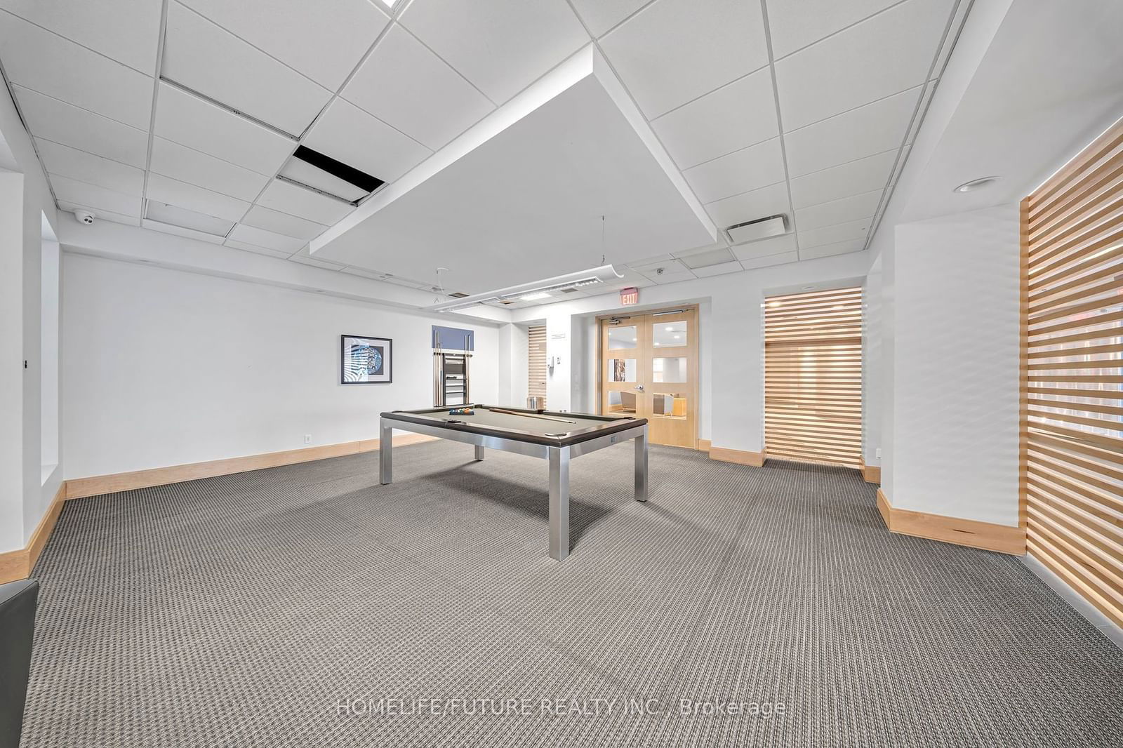 10 Yonge St, unit 1603 for sale