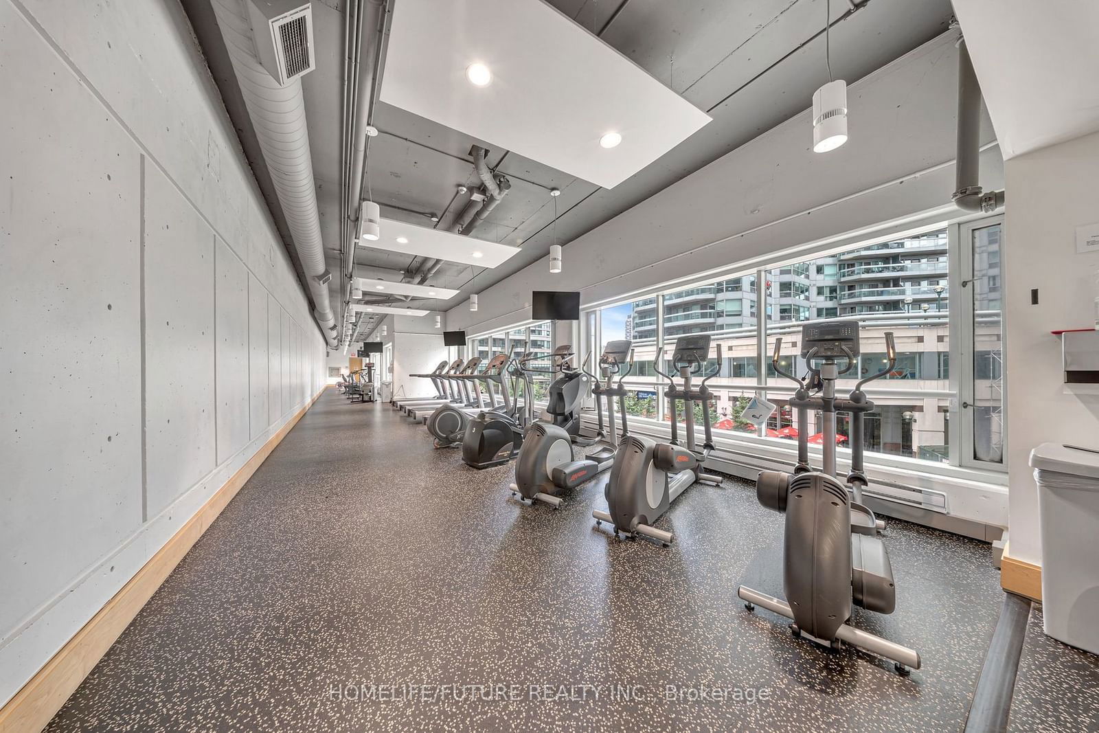 10 Yonge St, unit 1603 for sale