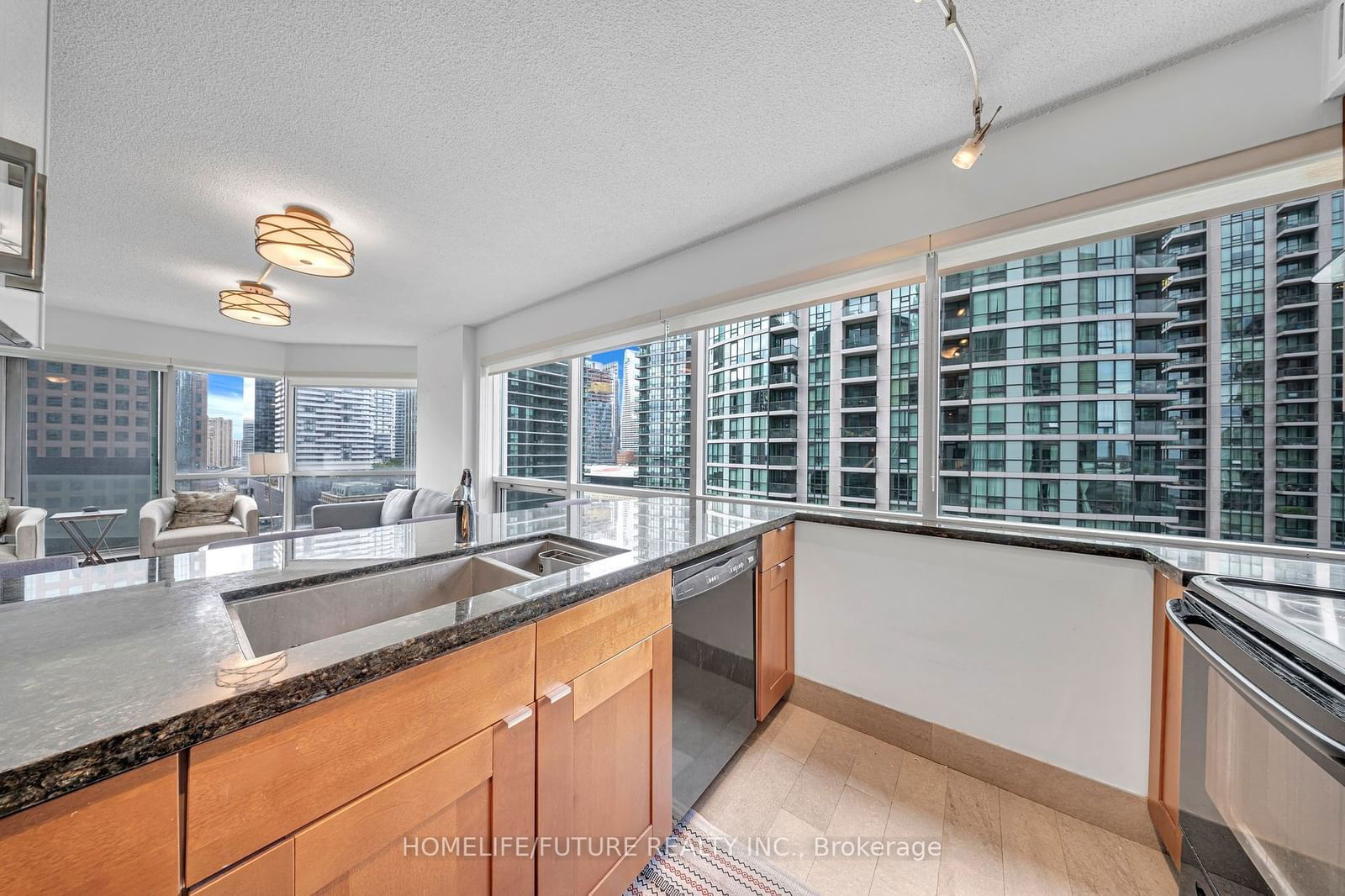 10 Yonge St, unit 1603 for sale