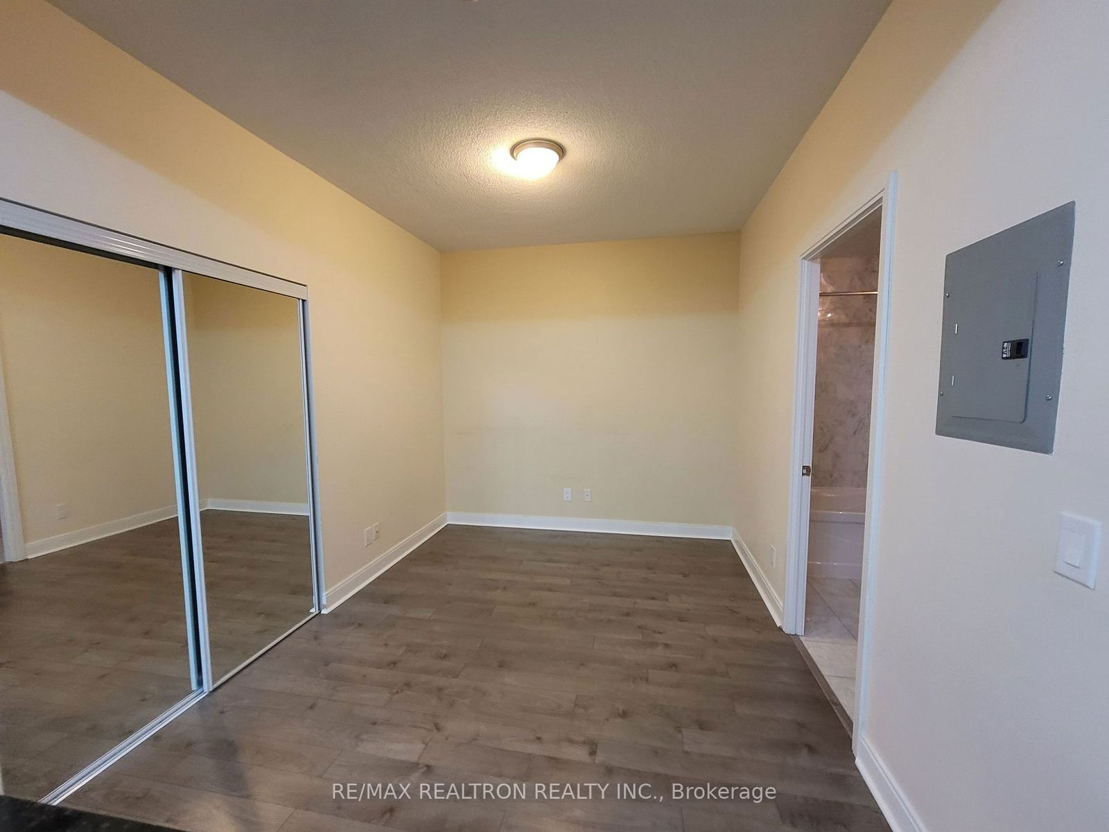 1 Scott St, unit 2905 for rent