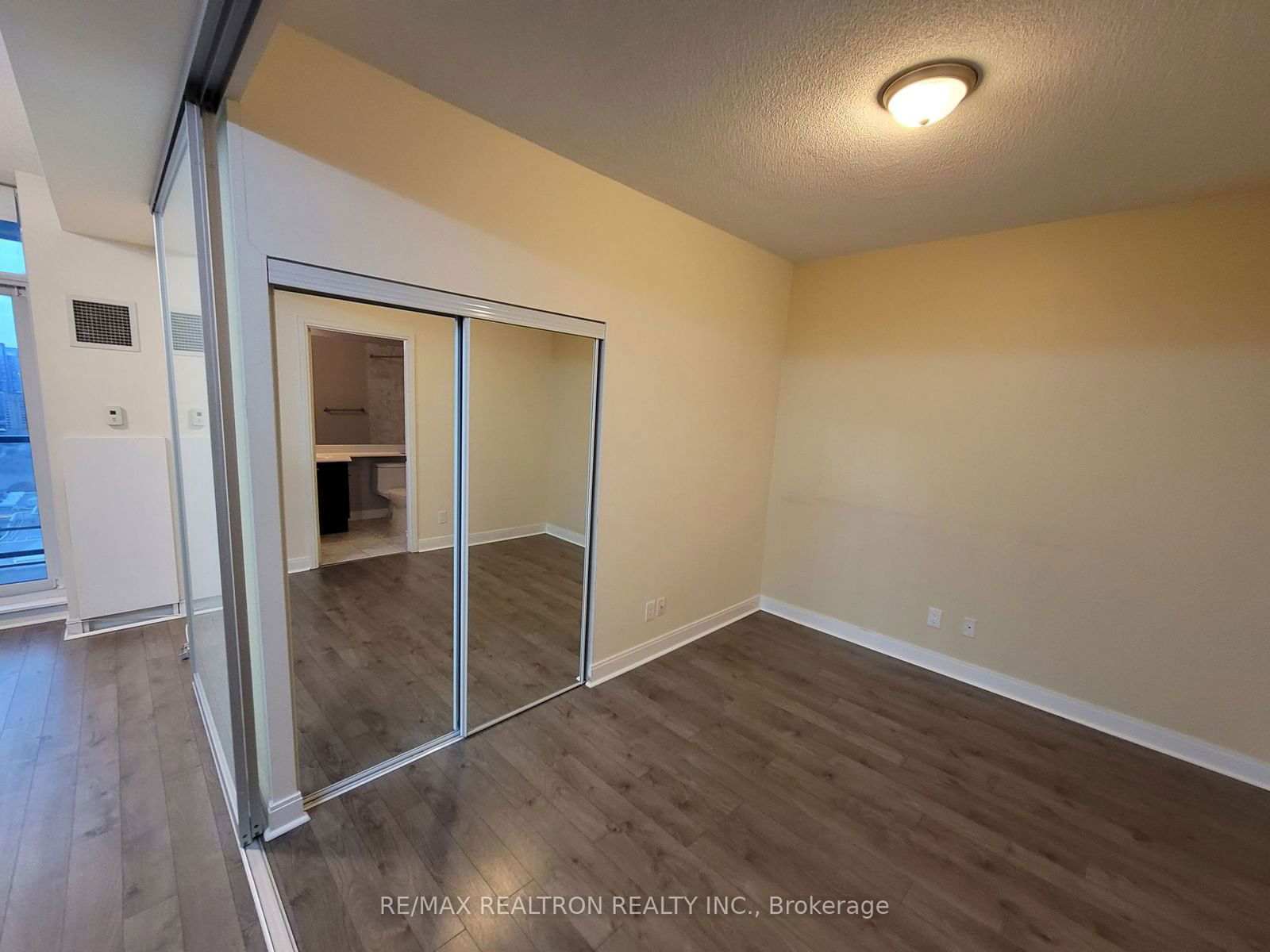 1 Scott St, unit 2905 for rent