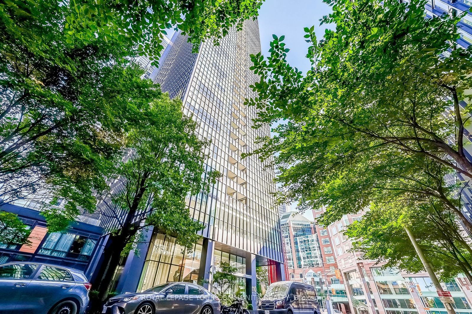 110 Charles St E, unit 2202 for sale