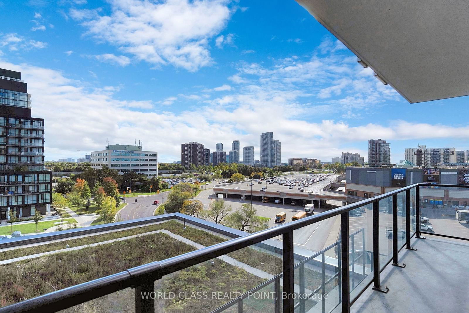 150 Fairview Mall Dr E, unit 611 for sale