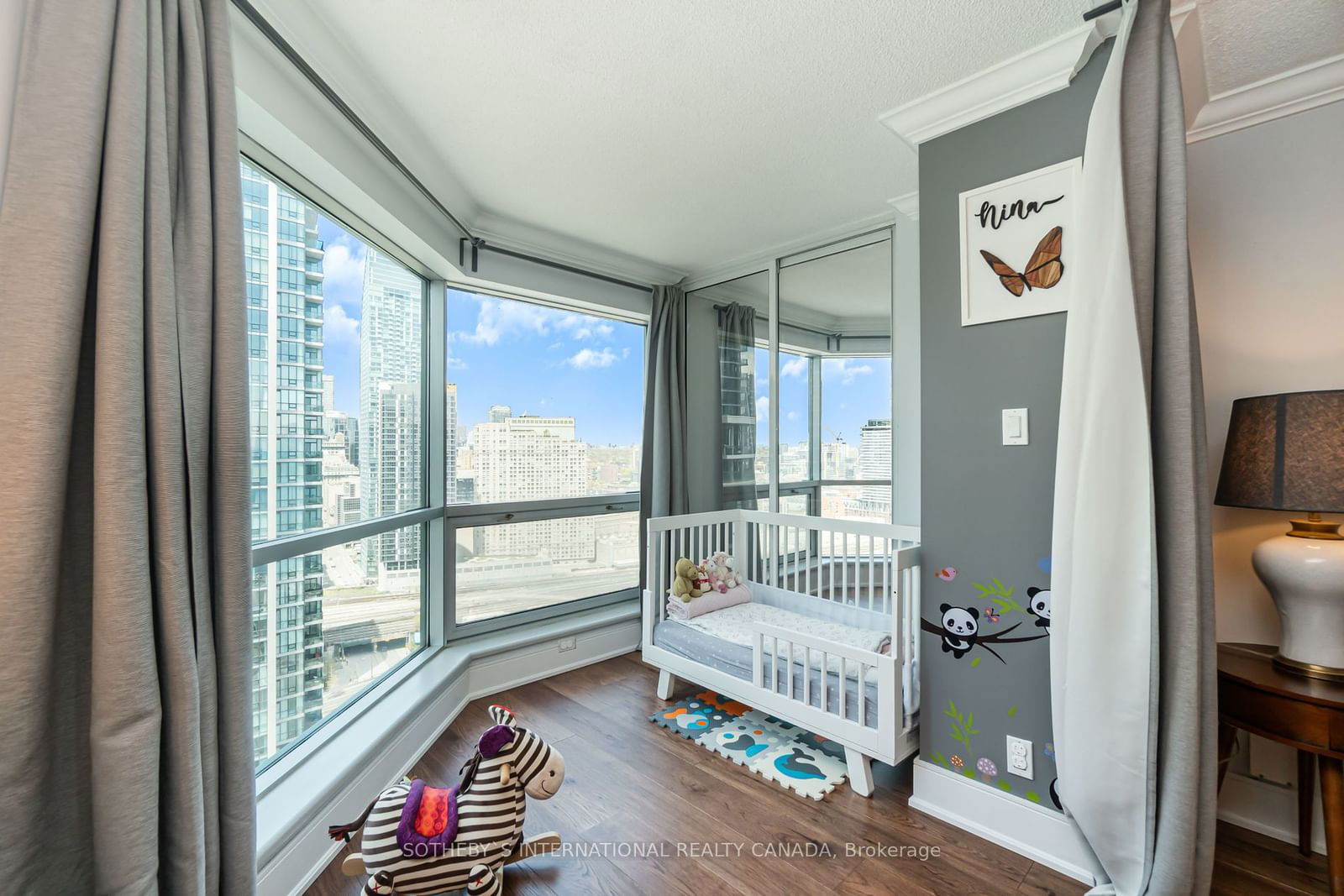 10 Yonge St, unit 3106 for sale