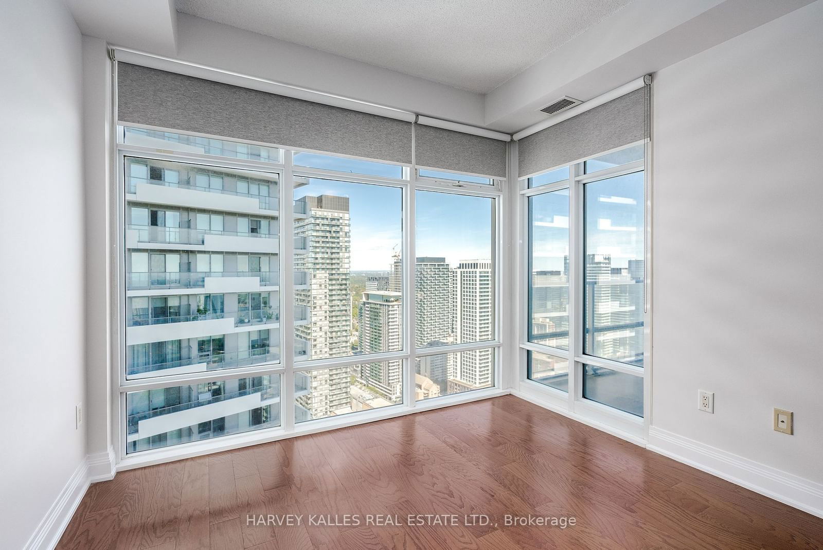 2191 Yonge St, unit 4511 for rent