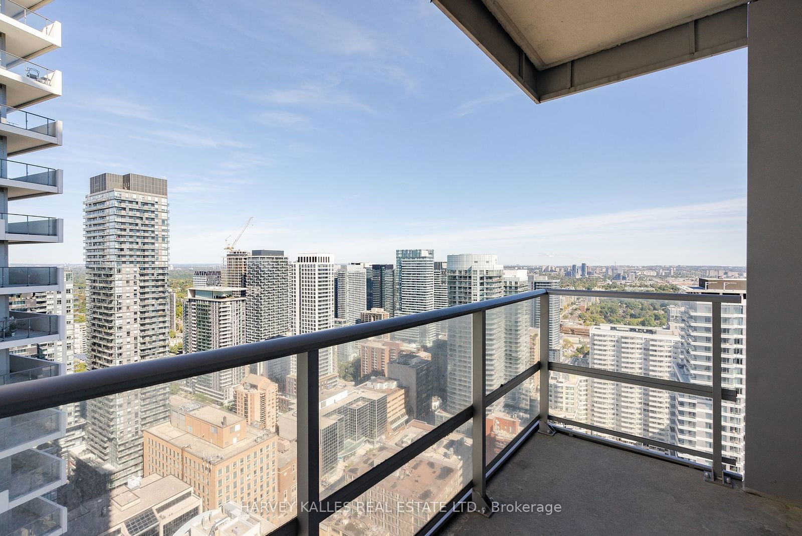 2191 Yonge St, unit 4511 for rent