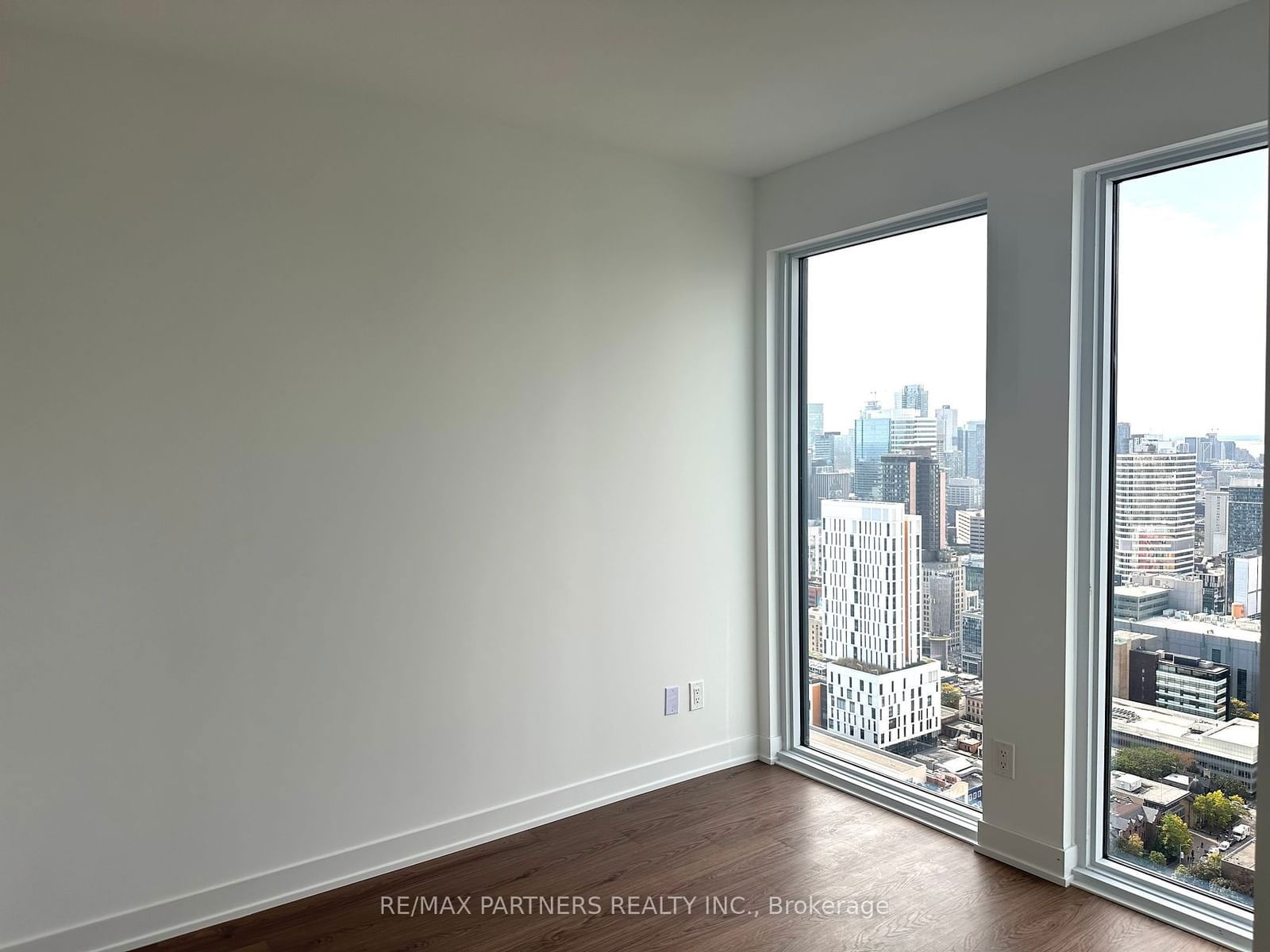 319 Jarvis St, unit 4803 for rent