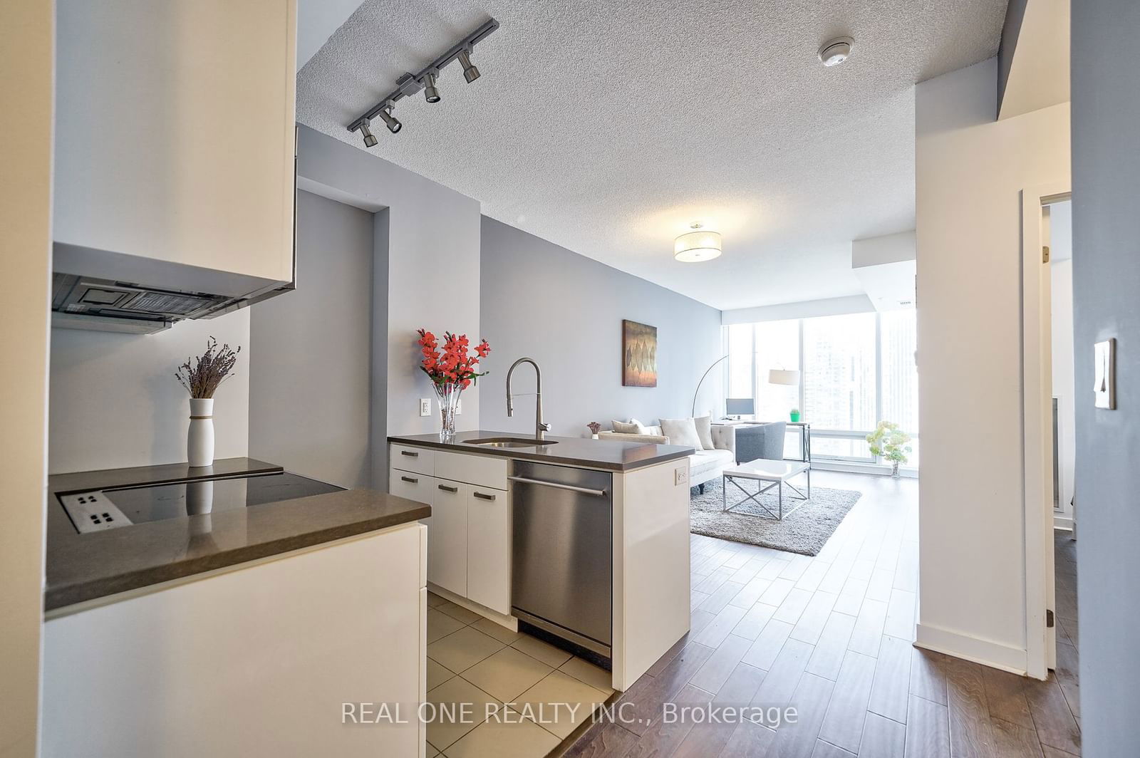 295 Adelaide St W, unit 3106 for sale