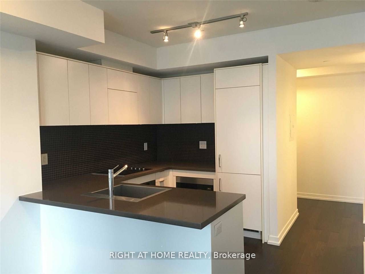 21 Widmer St, unit 2301 for rent