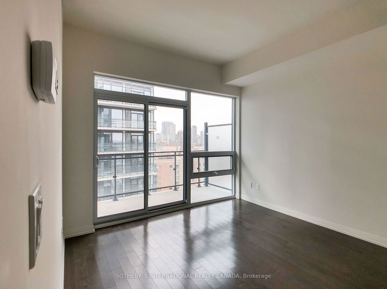 460 Adelaide St E, unit 2018 for rent