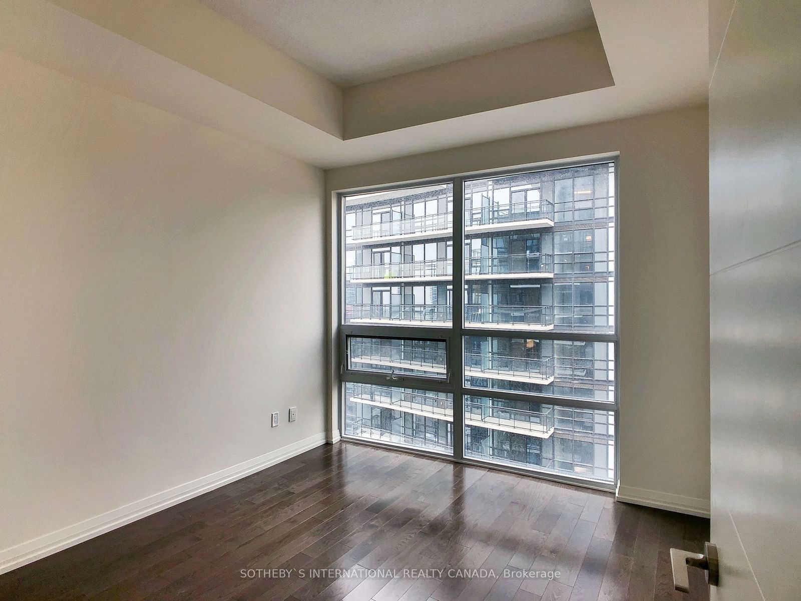 460 Adelaide St E, unit 2018 for rent