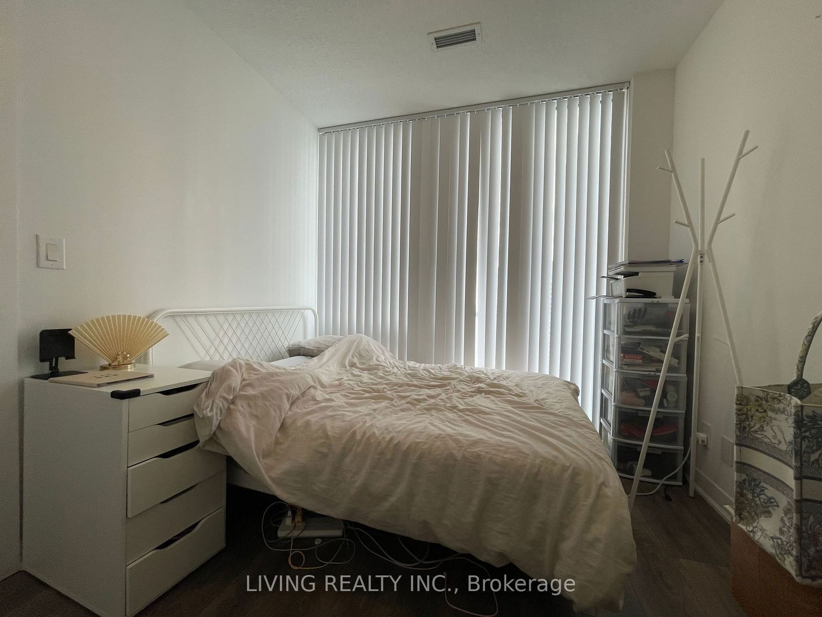 88 Harbour St, unit 2909 for rent