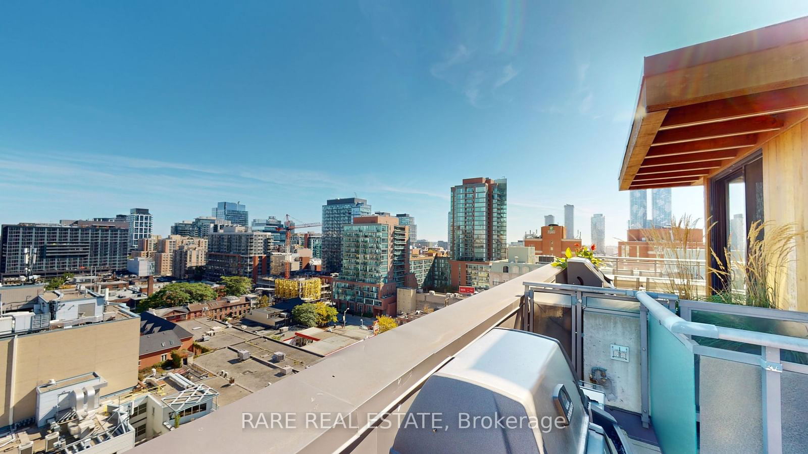 127 Queen St E, unit 203 for sale