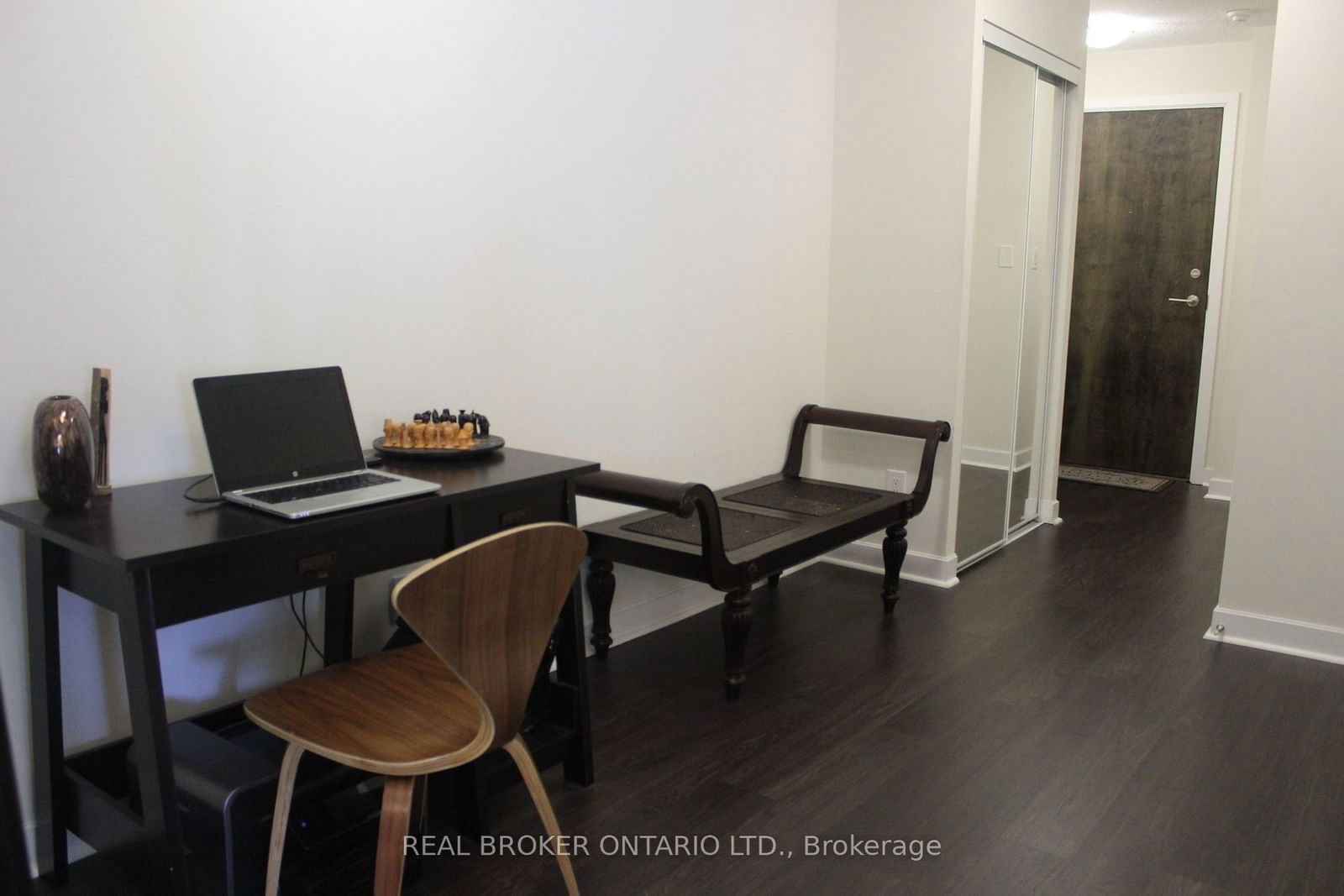 33 Bay St, unit 1603 for rent