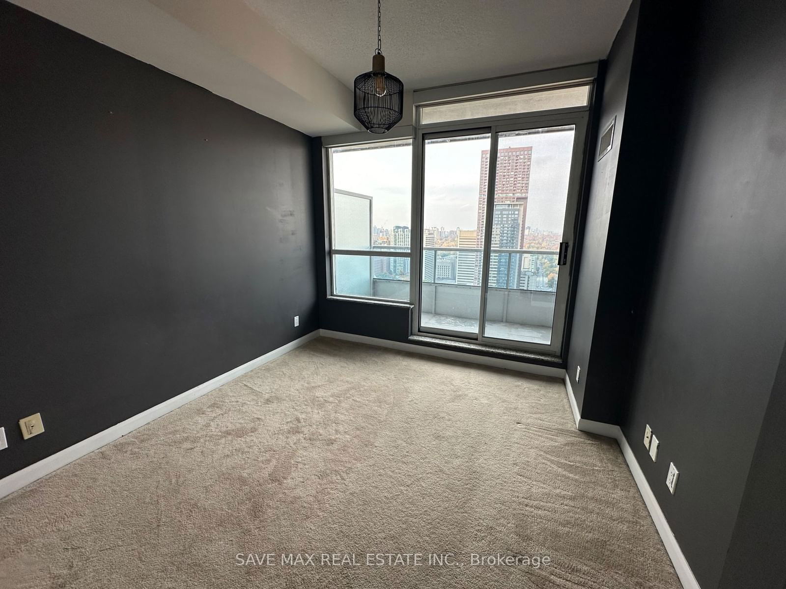 500 Sherbourne St, unit 2701 for rent